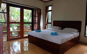 Maiyai Resort - Big Tree
