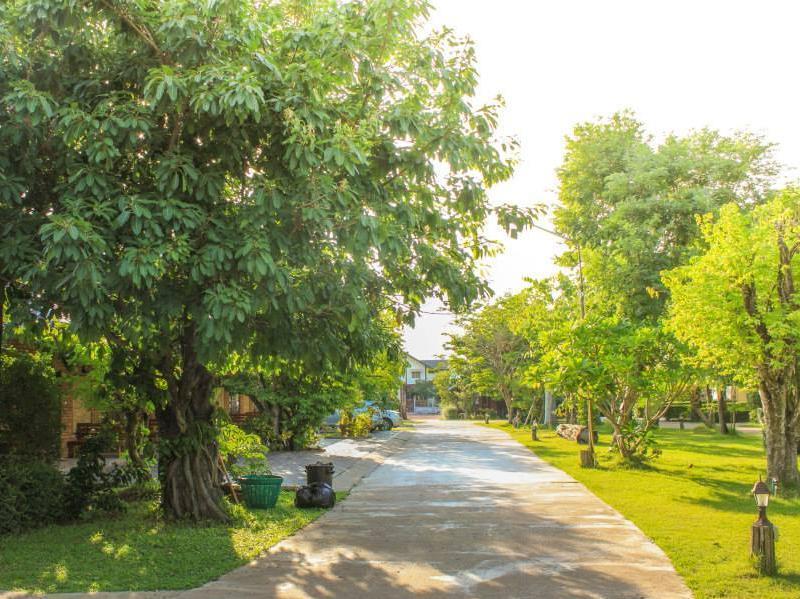 Maiyai Resort - Big Tree Kamphaeng Phet Exterior foto